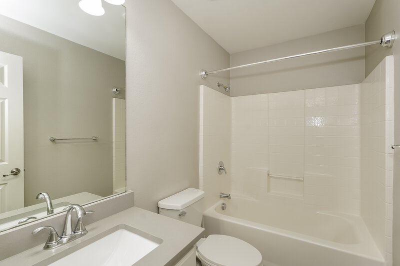2,560/Mo, 2721 Lynx Ln Fort Worth, TX 76244 Bathroom View