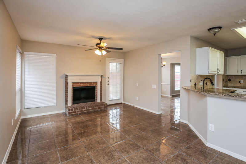 3,220/Mo, 2708 Country Creek Ln Fort Worth, TX 76123 Living Room View 2