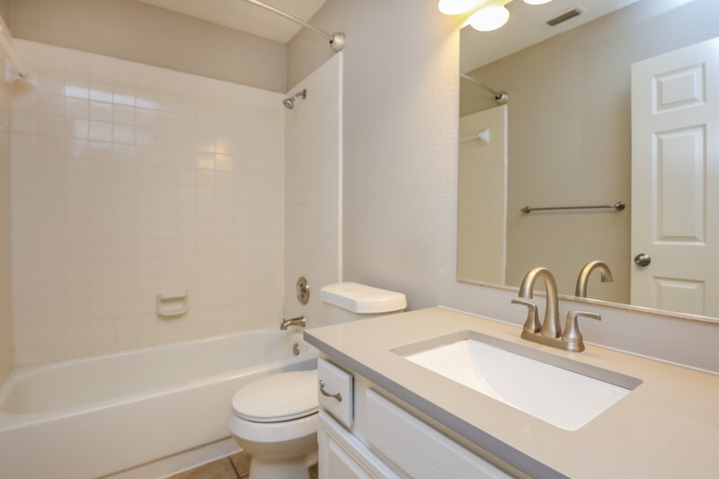 3,220/Mo, 2708 Country Creek Ln Fort Worth, TX 76123 Bathroom View