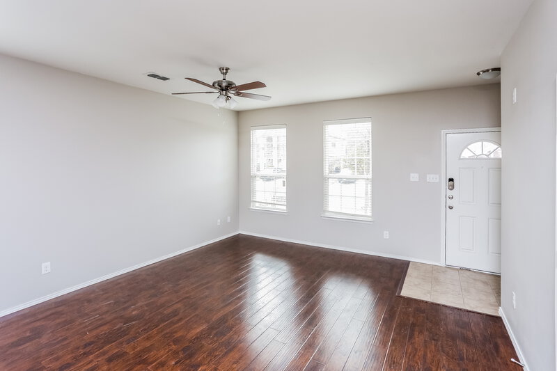 2,665/Mo, 5000 Caraway Dr Fort Worth, TX 76179 Living Room View