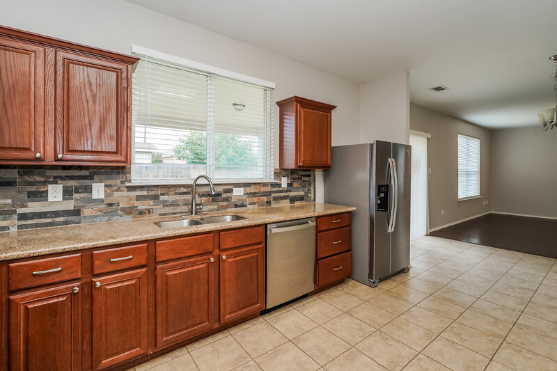 2,220/Mo, 5000 Caraway Dr Fort Worth, TX 76179 Kitchen View