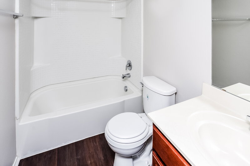 2,665/Mo, 5000 Caraway Dr Fort Worth, TX 76179 Bathroom View