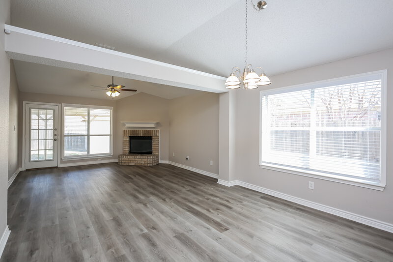 2,065/Mo, 1817 Cedar Tree Dr Fort Worth, TX 76131 Dining Room View