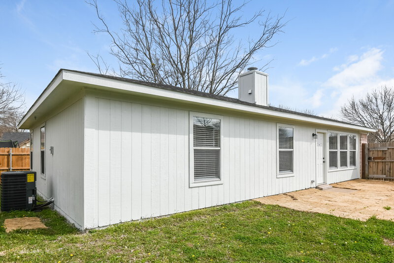 1,830/Mo, 1504 Woodhall Way Fort Worth, TX 76134 Rear View