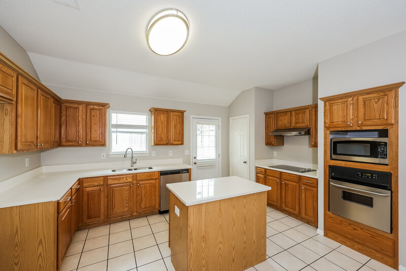 2,230/Mo, 4203 Highgrove Dr Arlington, TX 76001 Kitchen View