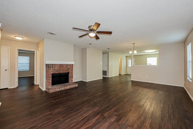 1,620/Mo, 565 Keble Dr CROWLEY, TX 76036 Living Room View