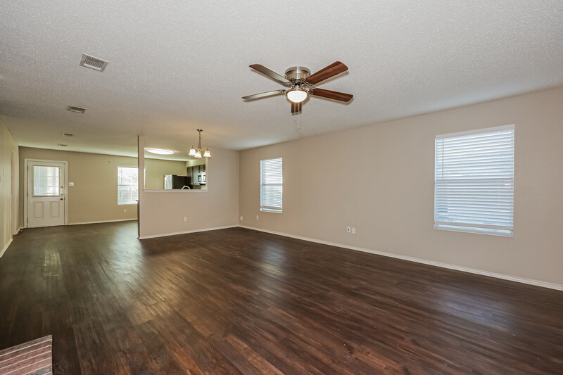 1,620/Mo, 565 Keble Dr CROWLEY, TX 76036 Living Room View 2