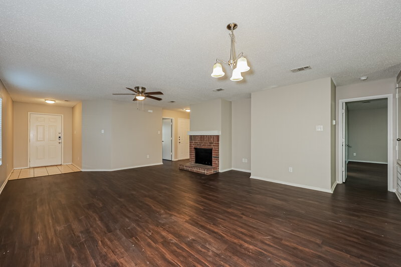 1,620/Mo, 565 Keble Dr CROWLEY, TX 76036 Dining Room View