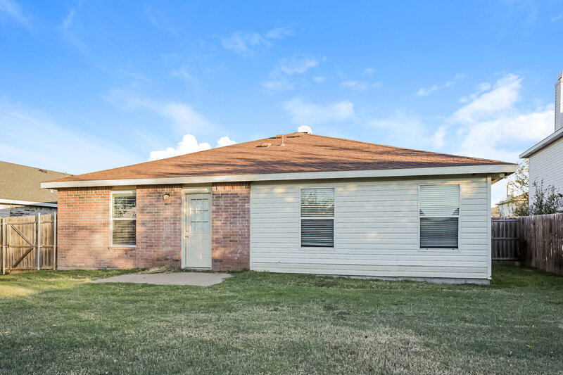 1,620/Mo, 565 Keble Dr CROWLEY, TX 76036 Rear View 2