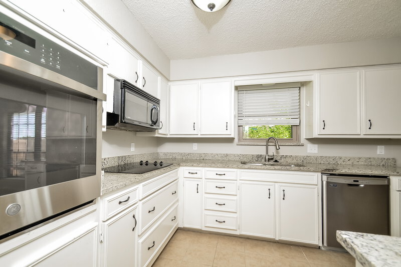 2,490/Mo, 1915 Sierra Dr Lewisville, TX 75077 Kitchen View