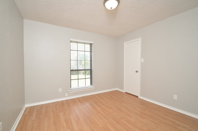 2,490/Mo, 1915 Sierra Dr Lewisville, TX 75077 Bedroom View 2
