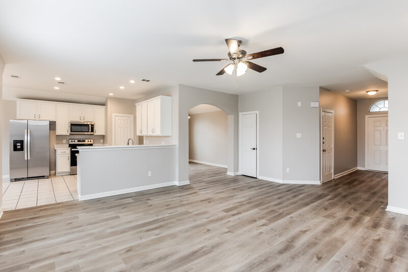 2,720/Mo, 2109 Preston Trl Forney, TX 75126 Living Room View 2