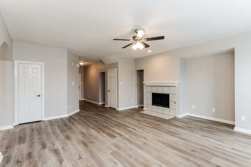 2,720/Mo, 2109 Preston Trl Forney, TX 75126 Living Room View 3