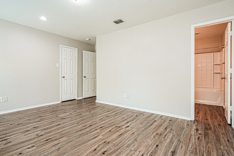 1,825/Mo, 16737 Woodside Dr Justin, TX 76247 Main Bedroom View 2