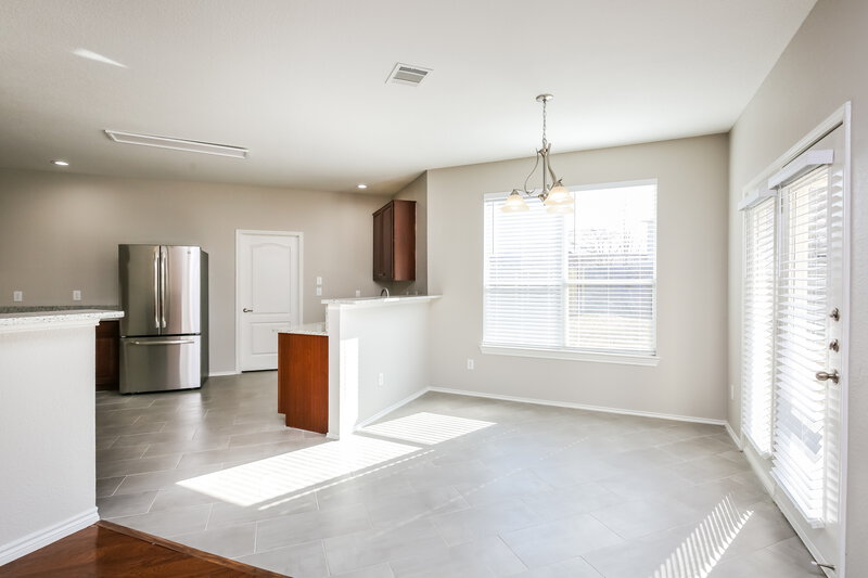 2,400/Mo, 8409 Star Thistle Dr Fort Worth, TX 76179 Dining Room View