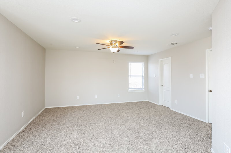 2,400/Mo, 8409 Star Thistle Dr Fort Worth, TX 76179 Main Bedroom View