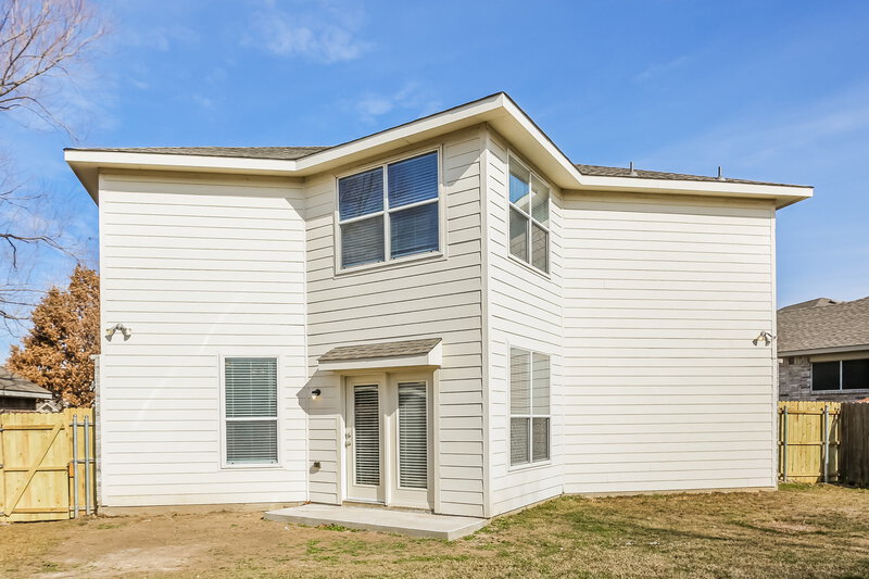 2,400/Mo, 8409 Star Thistle Dr Fort Worth, TX 76179 Rear View