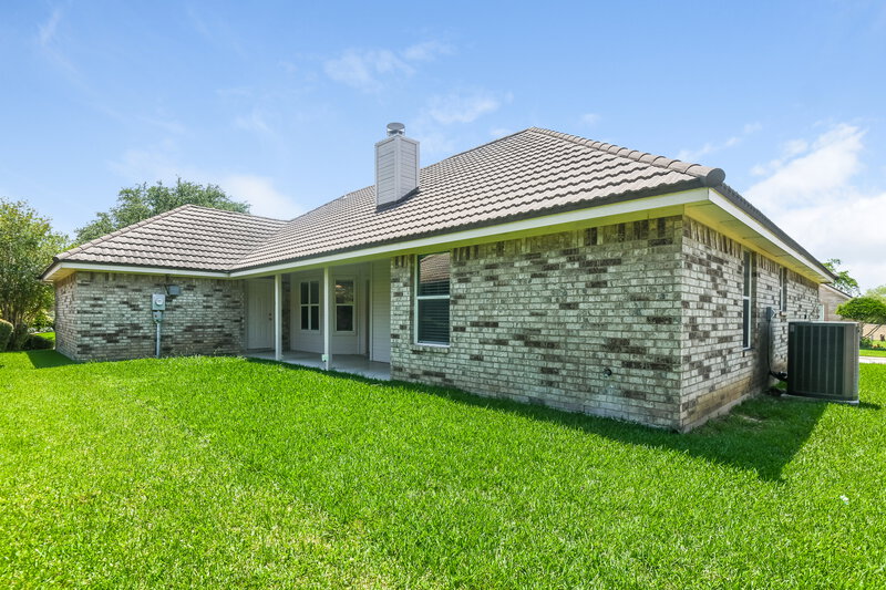 2,485/Mo, 801 Havenwood Ln S Fort Worth, TX 76112 Rear View