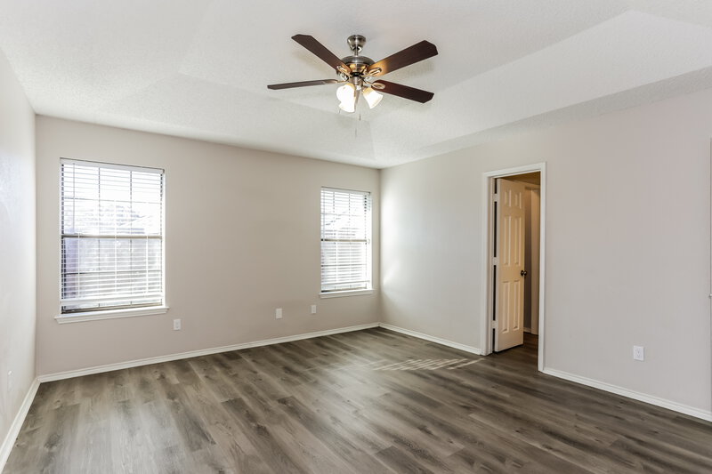 1,865/Mo, 6305 Woodcreek Trl Fort Worth, TX 76179 Main Bedroom View
