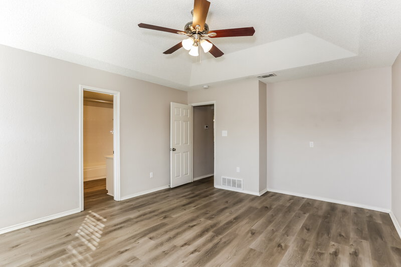 1,865/Mo, 6305 Woodcreek Trl Fort Worth, TX 76179 Main Bedroom View 2