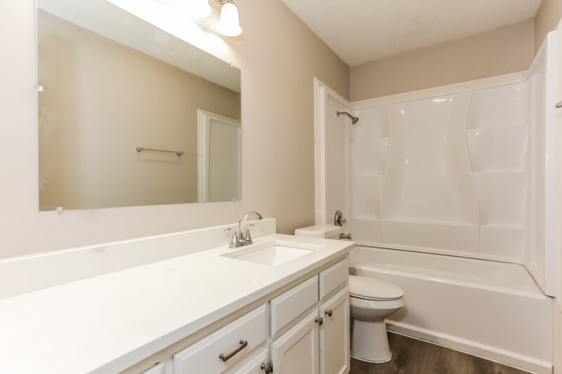 1,865/Mo, 6305 Woodcreek Trl Fort Worth, TX 76179 Bathroom View