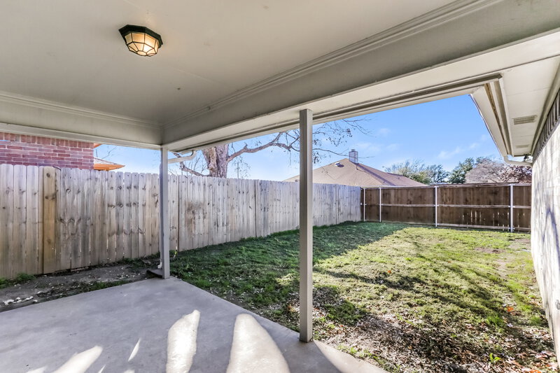 1,865/Mo, 6305 Woodcreek Trl Fort Worth, TX 76179 Covered Patio View