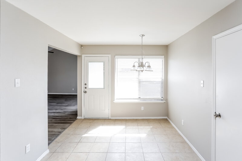 2,050/Mo, 1272 Roan Dr Lancaster, TX 75134 Breakfast Nook View