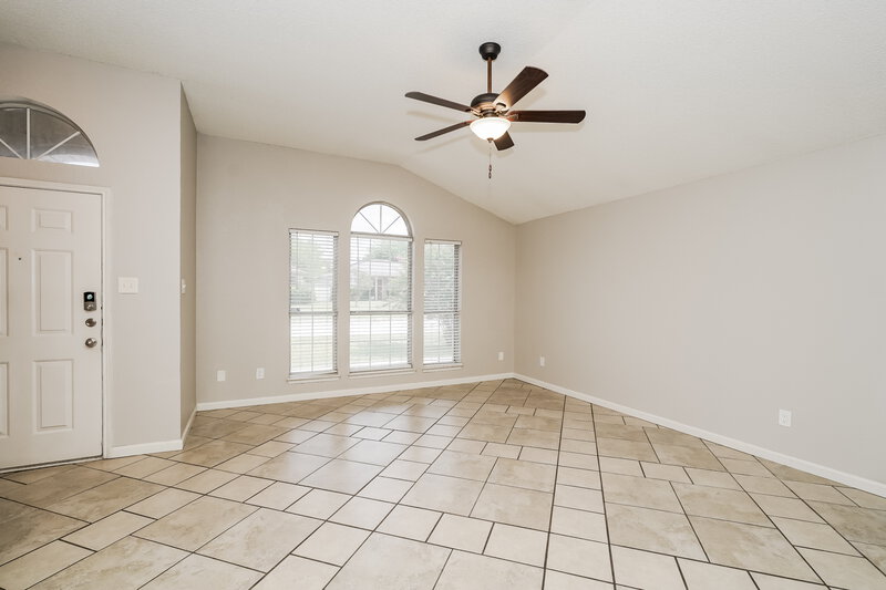 1,990/Mo, 5909 Northfield Dr Fort Worth, TX 76179 Living Room View