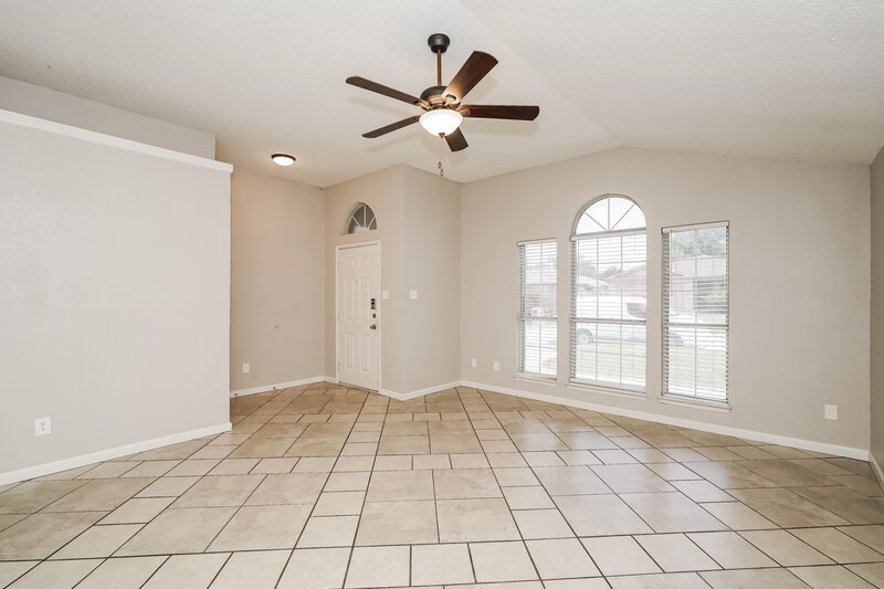 1,990/Mo, 5909 Northfield Dr Fort Worth, TX 76179 Living Room View 2
