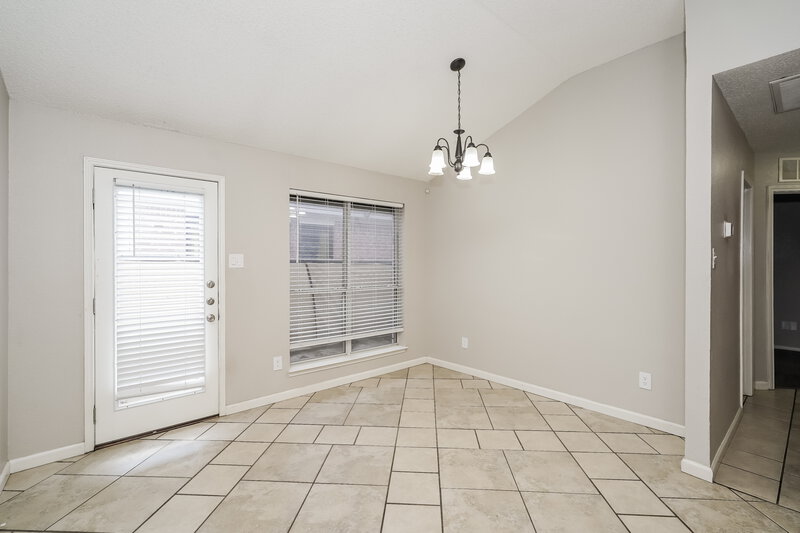 1,990/Mo, 5909 Northfield Dr Fort Worth, TX 76179 Dining Room View