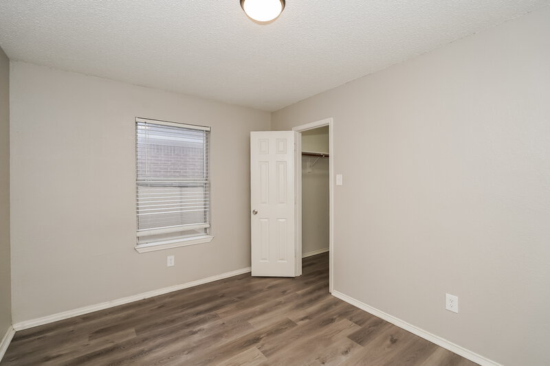 1,990/Mo, 5909 Northfield Dr Fort Worth, TX 76179 Bedroom View