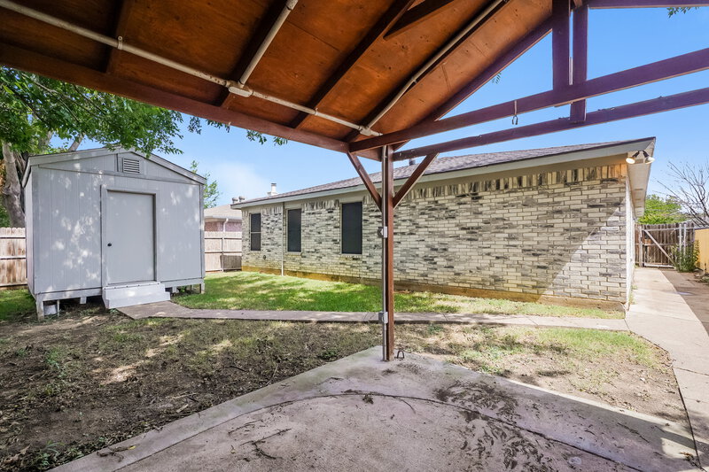 1,990/Mo, 5909 Northfield Dr Fort Worth, TX 76179 Rear View