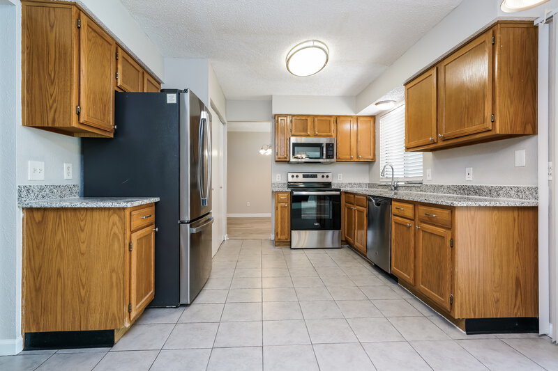 2,245/Mo, 2641 Channing Dr Grand Prairie, TX 75052 Kitchen View 2