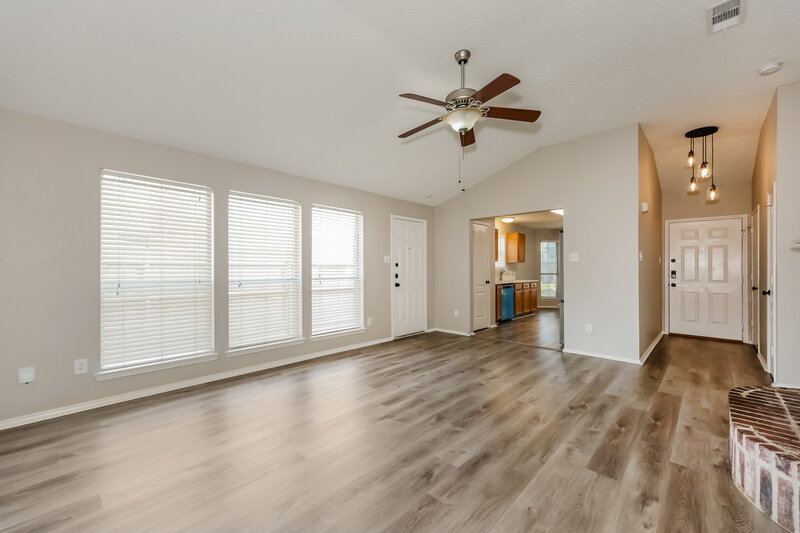 2,145/Mo, 5904 Heatherglen Terrace Fort Worth, TX 76179 Living Room View