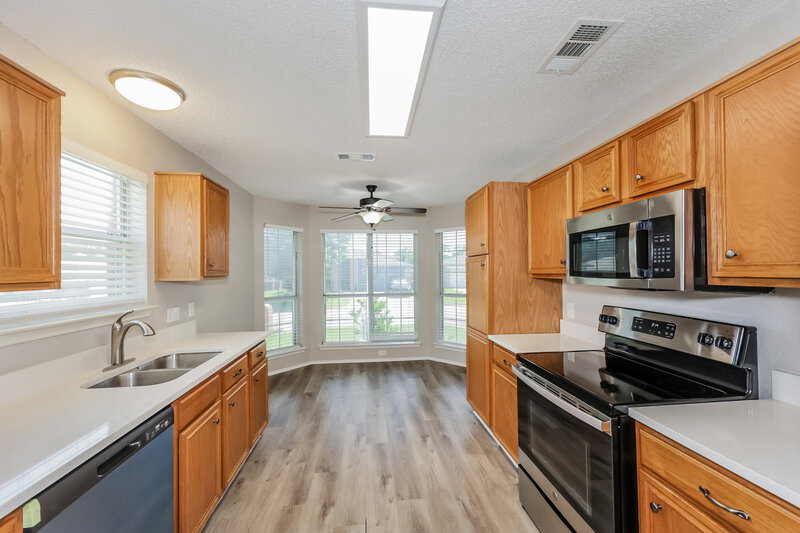 2,145/Mo, 5904 Heatherglen Terrace Fort Worth, TX 76179 Kitchen View