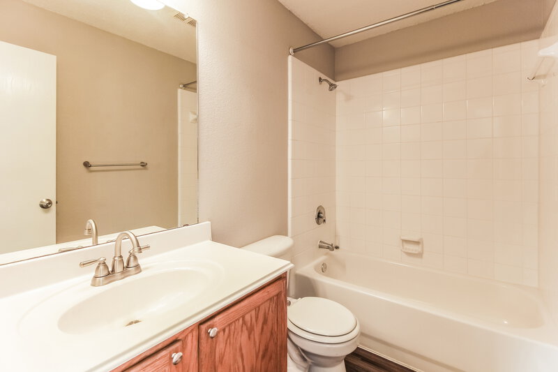 1,855/Mo, 1416 Sequoia Dr Krum, TX 76249 Bathroom View