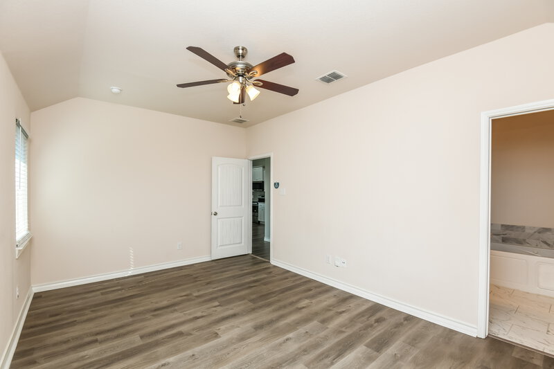 2,395/Mo, 917 Linden Dr Burleson, TX 76028 Main Bedroom View 2