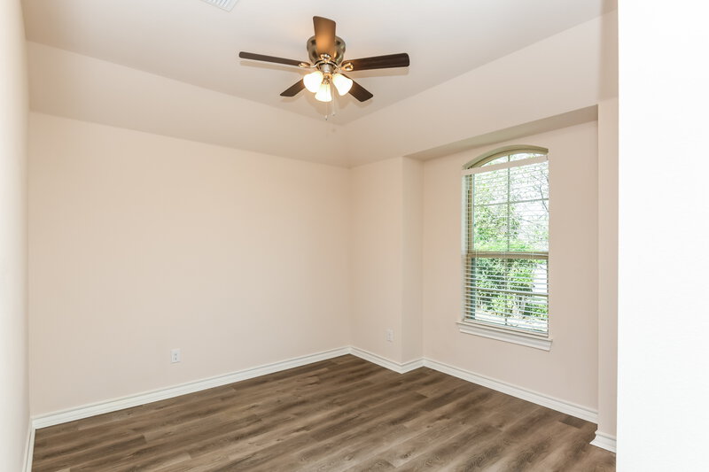 2,395/Mo, 917 Linden Dr Burleson, TX 76028 Bedroom View