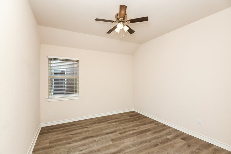 2,395/Mo, 917 Linden Dr Burleson, TX 76028 Bedroom View 3