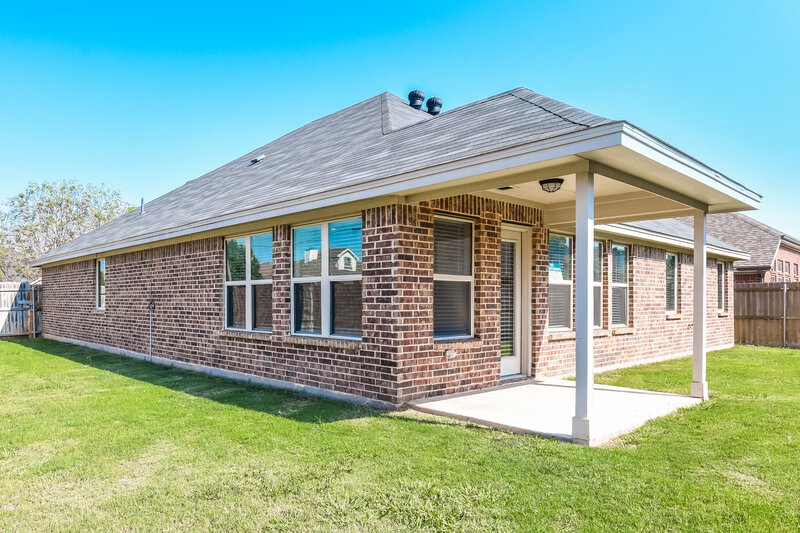 2,395/Mo, 917 Linden Dr Burleson, TX 76028 Rear View