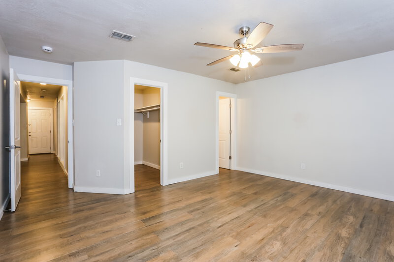 1,865/Mo, 10104 Chapel Oak Trail Fort Worth, TX 76116 Main Bedroom View 2