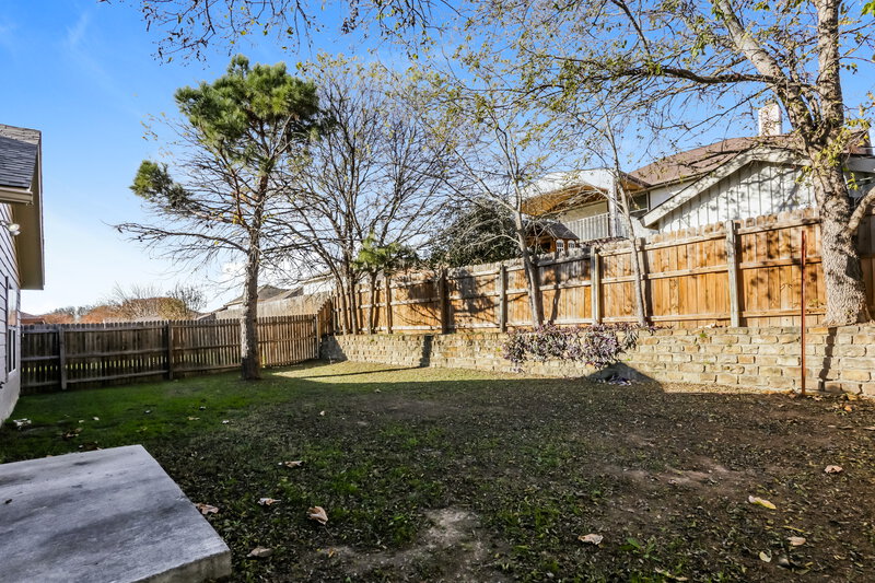 1,865/Mo, 10104 Chapel Oak Trail Fort Worth, TX 76116 Backyard View