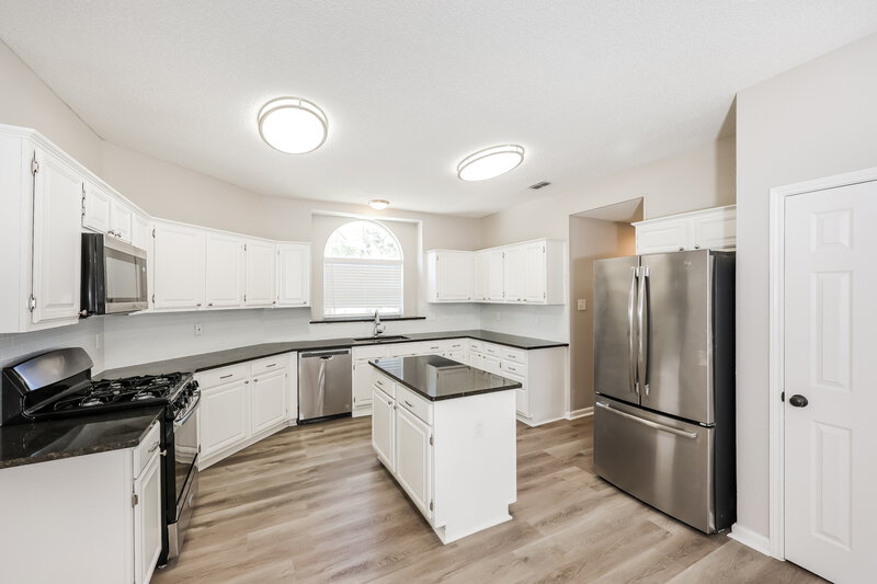 2,960/Mo, 1148 Devonshire Dr DeSoto, TX 75115 Kitchen View