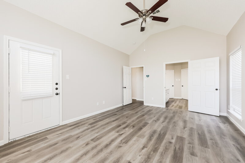 2,960/Mo, 1148 Devonshire Dr DeSoto, TX 75115 Main Bedroom View 2