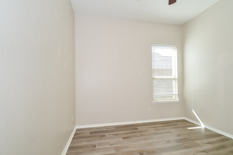 2,210/Mo, 1805 Lake Pine Dr Little Elm, TX 75068 Bedroom View 2