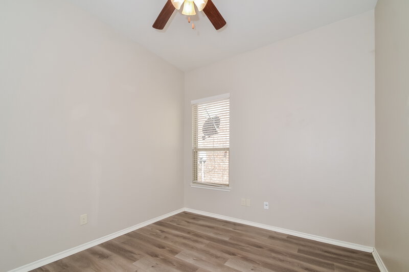2,210/Mo, 1805 Lake Pine Dr Little Elm, TX 75068 Bedroom View 3