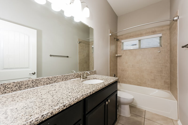 2,275/Mo, 1805 Lake Pine Dr Little Elm, TX 75068 Bathroom View