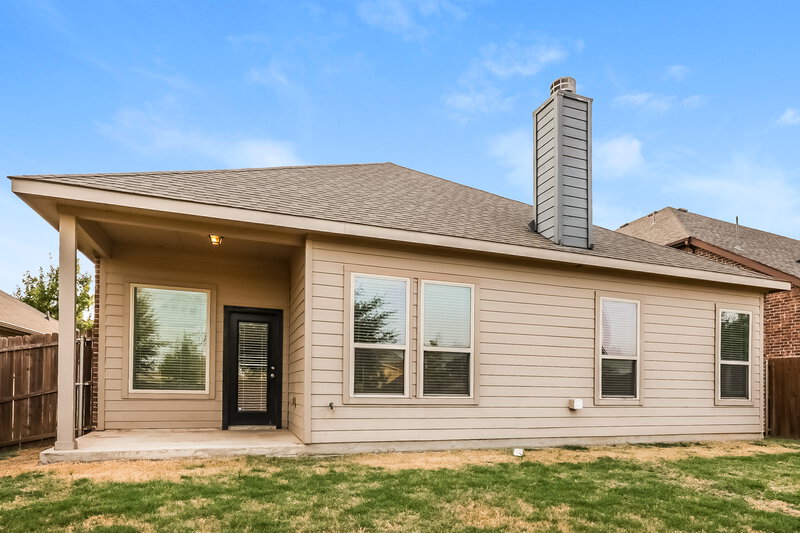2,275/Mo, 1805 Lake Pine Dr Little Elm, TX 75068 Rear View