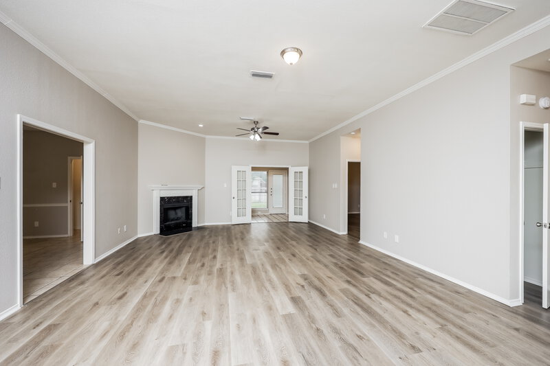 2,970/Mo, 1330 Bogard Ln Lewisville, TX 75077 Living Room View