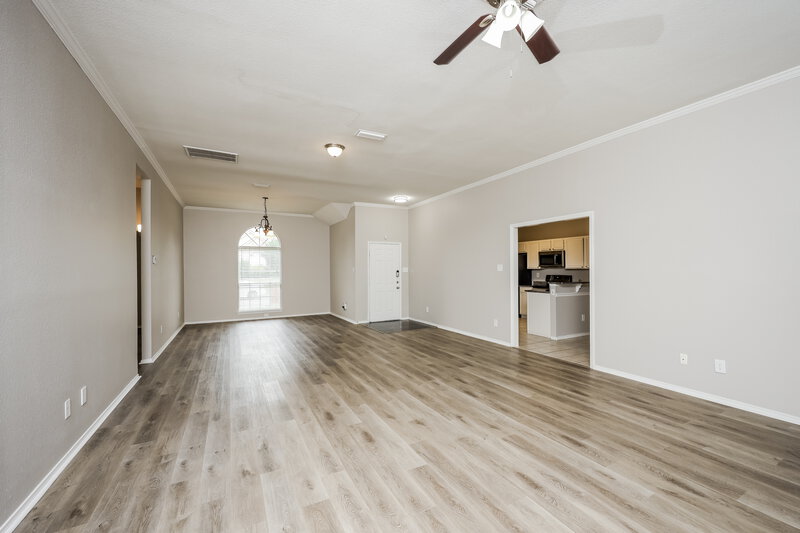 2,970/Mo, 1330 Bogard Ln Lewisville, TX 75077 Living Room View 2